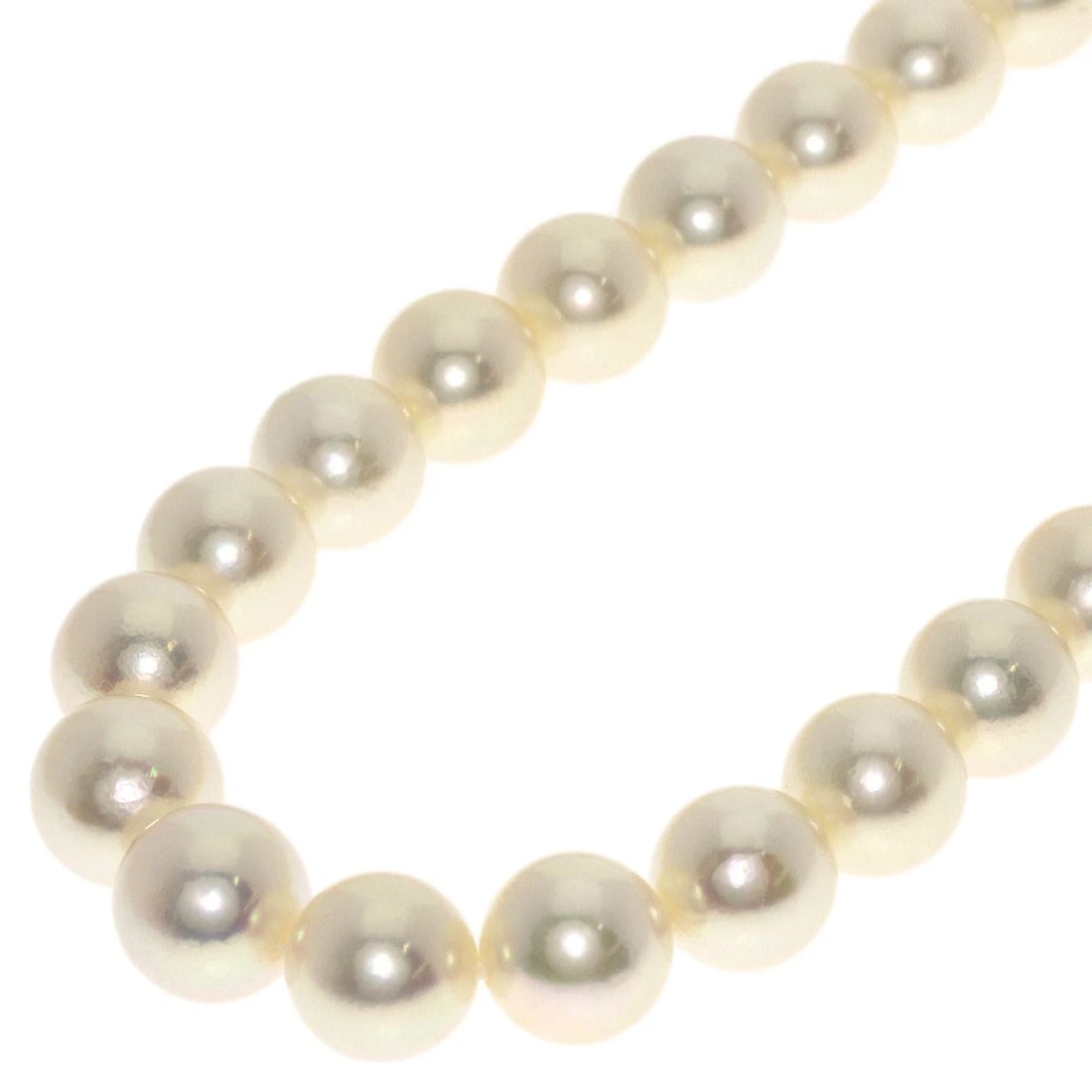 AKOYA PEARL NECKLACE K18 WHITE GOLD: Akoya Pearl Necklace K18 White Gold Brand: SELECT JEWELRY Type: Necklace Material: K18 White Gold Main Stone/Creation Pearl Color: White Gold Size: Stone Size:0.3inch/7.1-8.9mm Chain Length:16.5in