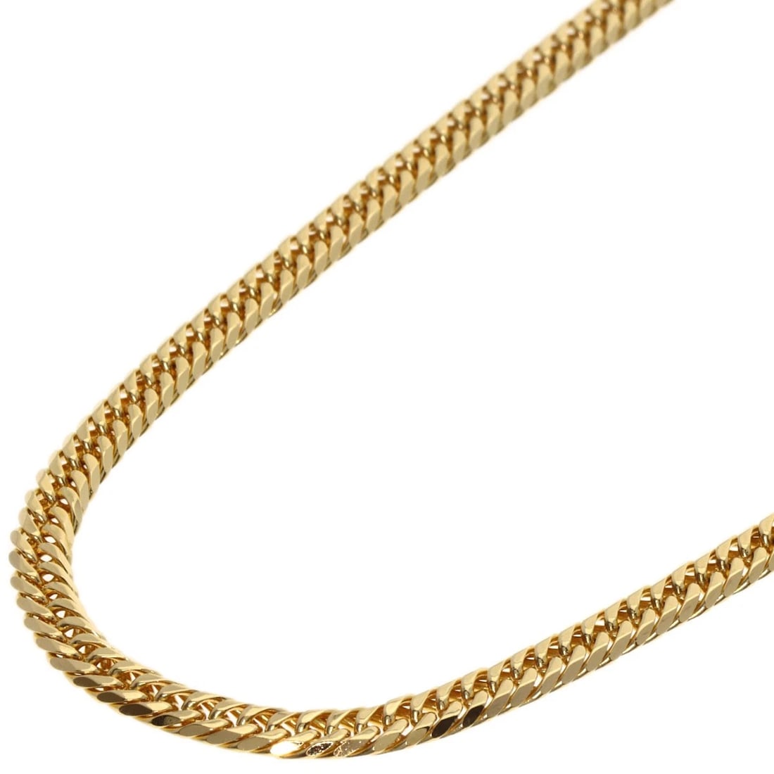 CURB CHAIN KIHEI 6-SIDED W NECKLACE: Curb chain Kihei 6-sided W Necklace Brand: SELECT JEWELRY Type: Necklace Material: K18 Yellow Gold, Color: Yellow Gold Size: Chain Length:19.7inch/50cm Chain Width:1.4inch/3.6mm Accessories: None