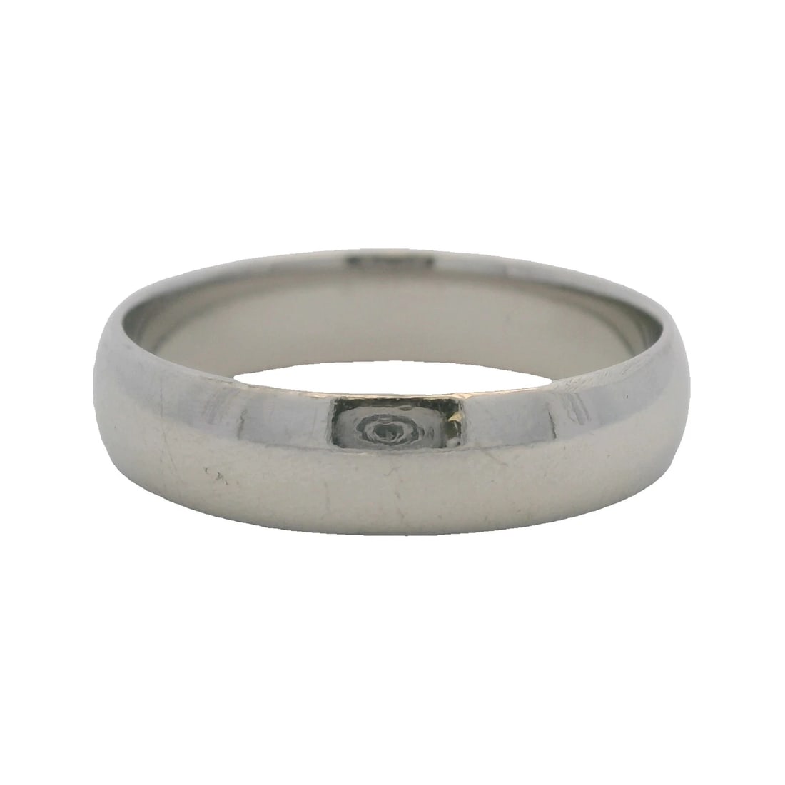 BLUE NILE MEN'S SOLID D-SHAPE WEDDING BAND RING: Blue Nile Men's Solid D-Shape Wedding Band Ring Brand: Blue Nile Type: Ring Material: 900 Platinum, Color: White Size: 9 US Accessories: None Accessories Notice: When purchasing pre-owned
