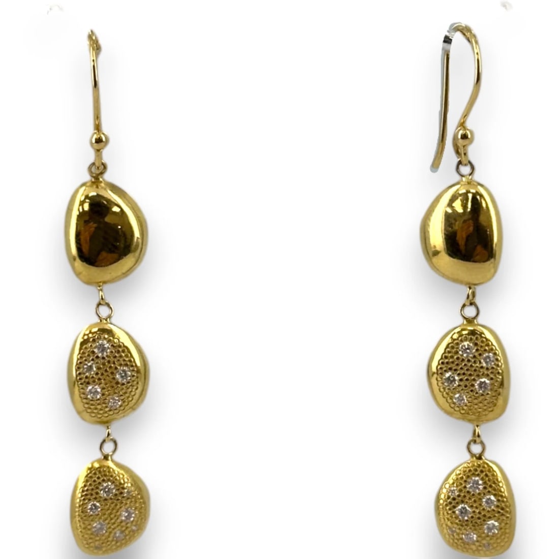 ANNE SPORTUN 18KT YELLOW GOLD DANGLE/DROP EARRINGS: Anne Sportun 18kt Yellow Gold Dangle/Drop Earrings Brand: Anne Sportun Type: Earrings Material: 18K Yellow Gold Main Stone/Creation Natural Color: Yellow Size: Length x Width - 2.00" x 0.31" 