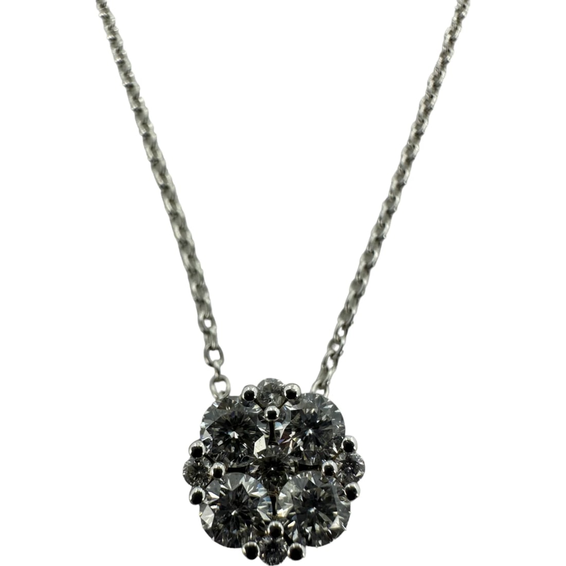 THE LEO DIAMOND FLOWER PENDANT NECKLACE: THE LEO Diamond Flower Pendant Necklace Brand: THE LEO Type: Necklace Material: 14k Yellow Gold Main Stone/Creation Natural Color: White Size: Length - 19" Pendant Measuments - 0.30" x 0.30" Acce