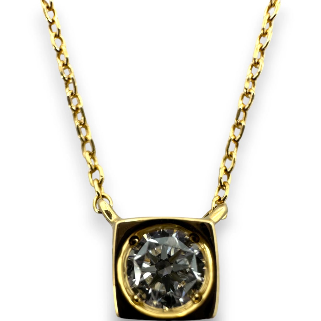 DINH VAN LE CUBE DIAMOND PENDANT NECKLACE: Dinh Van Le Cube Diamond Pendant Necklace Brand: Dinh Van Type: Necklace Material: 18K Yellow Gold Main Stone/Creation Natural Color: Yellow Size: Length - 17" Pendant Measuments - 0.18" x 0.18"