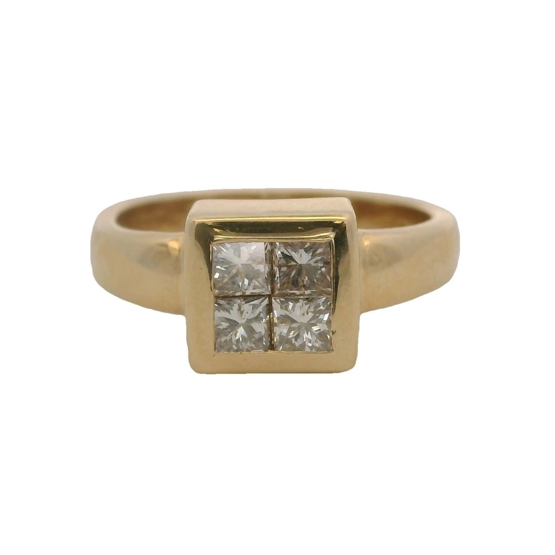 EFFY JEWELRY 14KT YELLOW GOLD PRINCESS CUT DIAMONDS CLUSTER RING: Effy Jewelry 14kt Yellow Gold Princess Cut Diamonds Cluster Ring Brand: EFFY Type: Ring Material: 18k Yellow Gold Main Stone/Creation Natural Color: Yellow Size: 6 US Accessories: None