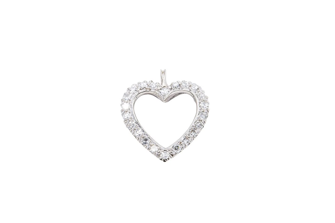 VINTAGE DIAMOND OPEN HEART CHARM 14K WHITE GOLD DROP PENDANT: Vintage Diamond Open Heart Charm 14K White Gold Drop Pendant Brand: Unbranded Type: Charm(s) Material: 14k White Gold Main Stone/Creation Natural Color: White Size: Length x Width - 0.9" x 0.8" A