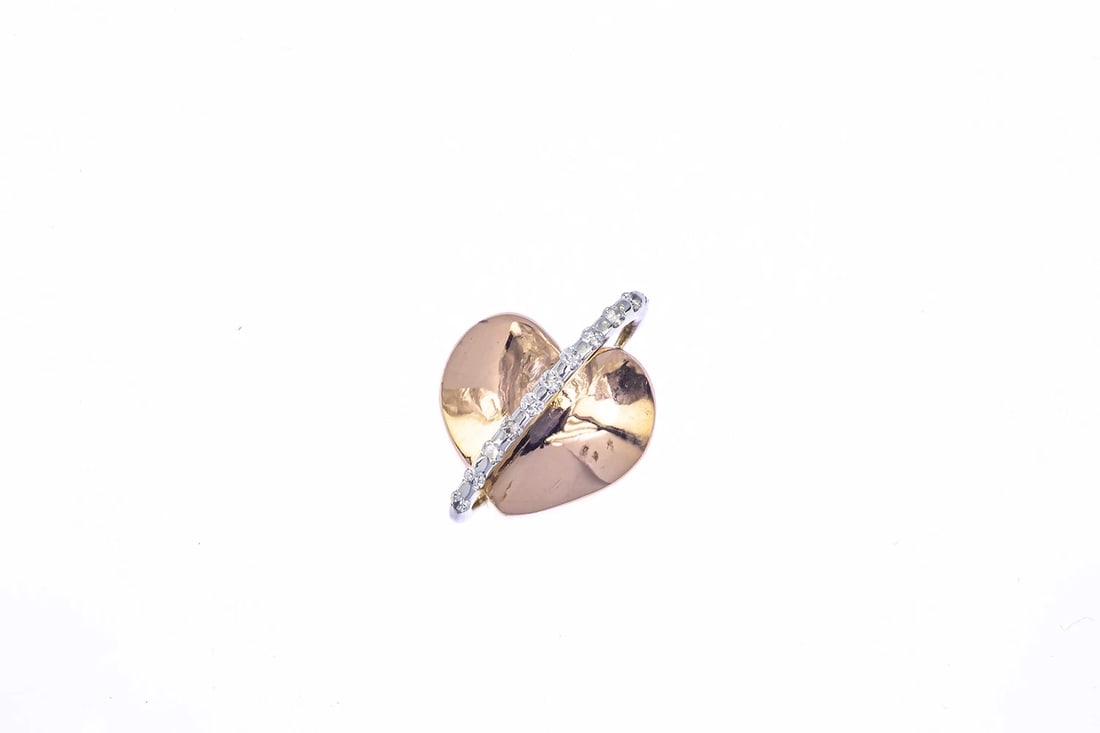 FANA DIAMOND HEART SOLID 18K 750 ROSE & WHITE GOLD PENDANT: Fana Diamond Heart Solid 18K 750 Rose & White Gold Pendant Brand: Fana Type: Charm(s) Material: 18k Multi-Tone Gold Main Stone/Creation Natural Color: Multi-Colored Size: Length x Width - 0.7" x 0