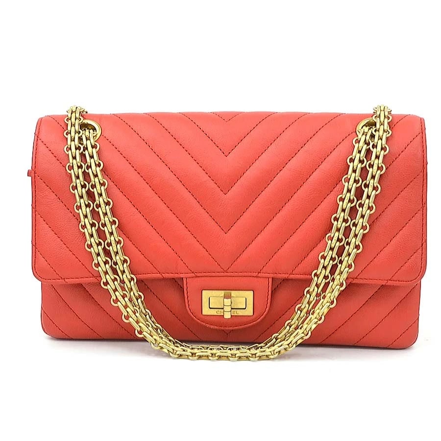 CHANEL CHAIN SHOULDER BAG RED/GOLD LEATHER/METAL: CHANEL Chain Shoulder Bag Red/Gold Leather/Metal Brand: CHANEL Type: Shoulder Bag Material: leather Color: Red Size: W:9.4inx H:5.7inx D:3.0in Shoulder Length: 40.6in Accessories: None Acc