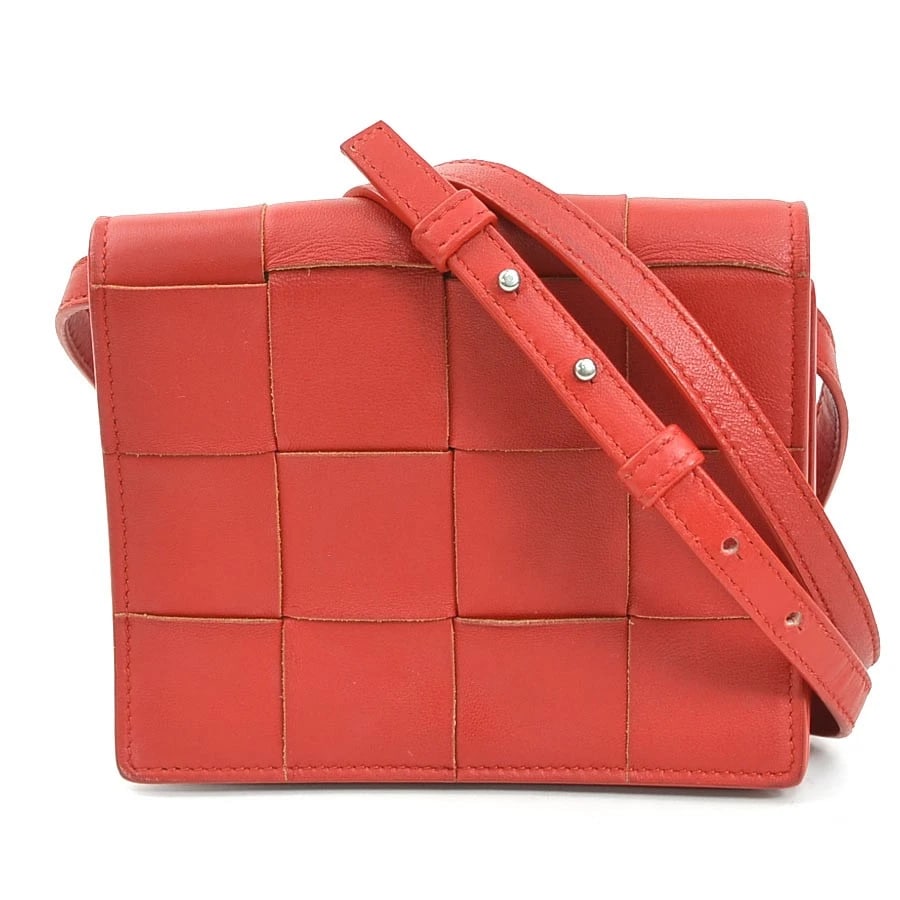 BOTTEGAVENETA MAXI INTRECCIATO SHOULDER BAG: BOTTEGAVENETA Maxi Intrecciato Shoulder Bag Brand: BOTTEGAVENETA Type: Shoulder Bag Material: leather Color: Red Size: W:6.3inx H:5.1inx D:1.2in Shoulder Length:?Max? 52.4in Accessories: None