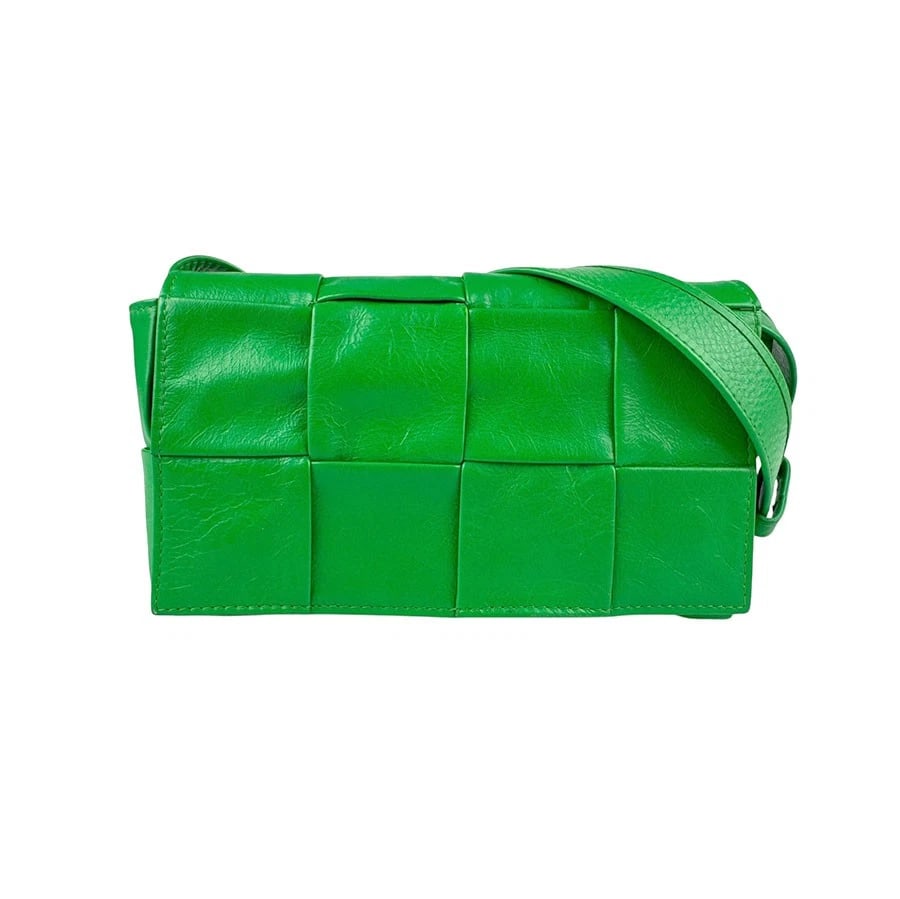 BOTTEGAVENETA CASSETTE WAIST BAG BELT BAG: BOTTEGAVENETA Cassette Waist Bag Belt Bag Brand: BOTTEGAVENETA Type: Waist bag Material: leather Color: Green Size: W:7.1inx H:3.9inx D:2.0in Shoulder Length: 38.6in Accessories: None Acce