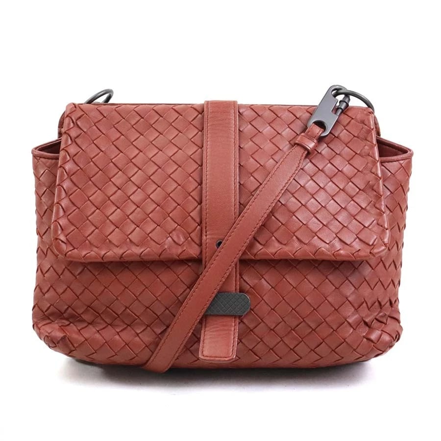 BOTTEGAVENETA INTRECCIATO SHOULDER BAG: BOTTEGAVENETA Intrecciato Shoulder Bag Brand: BOTTEGAVENETA Type: Shoulder Bag Material: leather Color: Red Brown Size: W:9.4inx H:7.5inx D:4.3in Shoulder drop:15.4in Accessories: None Acc