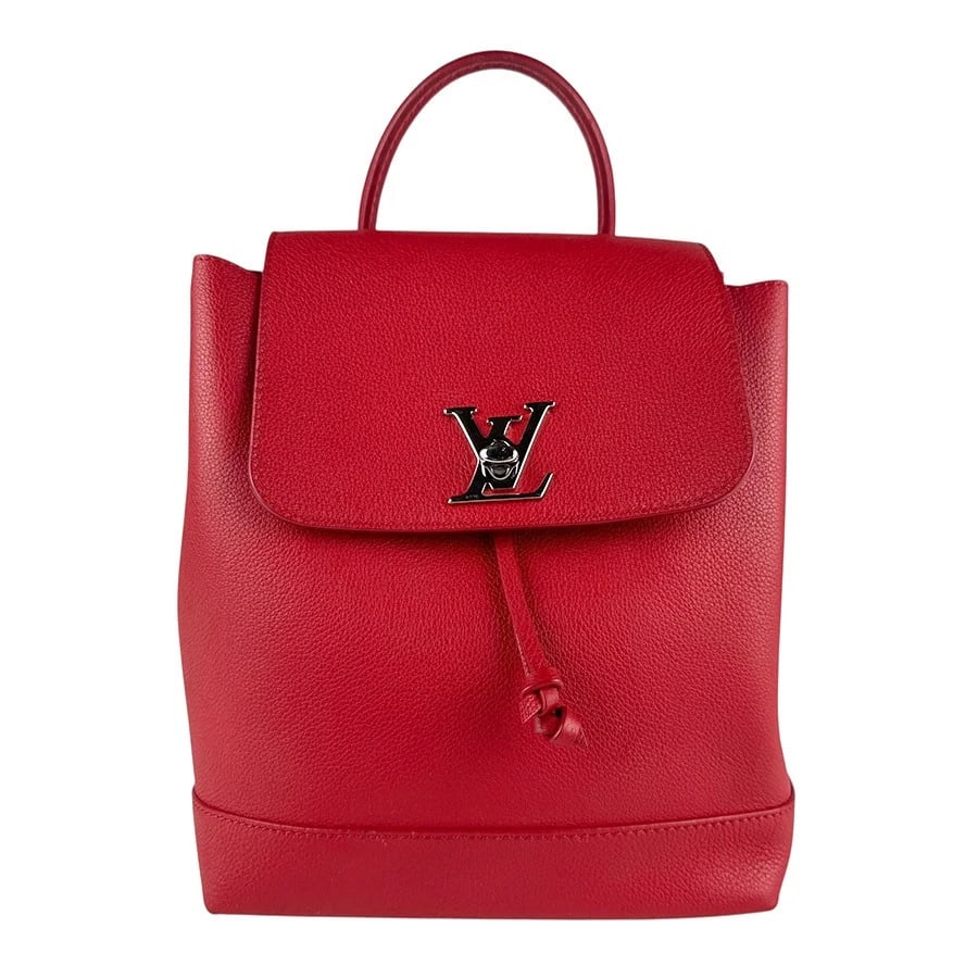 LOUIS VUITTON LOCKME BACKPACK RED LEATHER: LOUIS VUITTON Lockme Backpack Red Leather Brand: LOUIS VUITTON Type: Backpack Material: leather Color: Red Size: W:8.3inx H:10.2inx D:4.7in Handle Length:10.2in Shoulder Length: 30.7in Accessorie