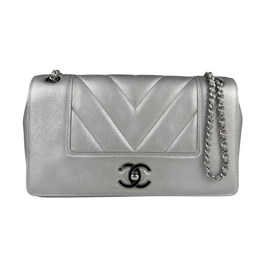 CHANEL V STITCH CHIAN SHOULDER BAG SILVER LEATHER/METAL: CHANEL V Stitch Chian Shoulder Bag Silver Leather/Metal Brand: CHANEL Type: Shoulder Bag Material: leather Color: Silver Size: W:9.1inx H:6.3inx D:2.4in Shoulder Length: 50.4in Accessories: None