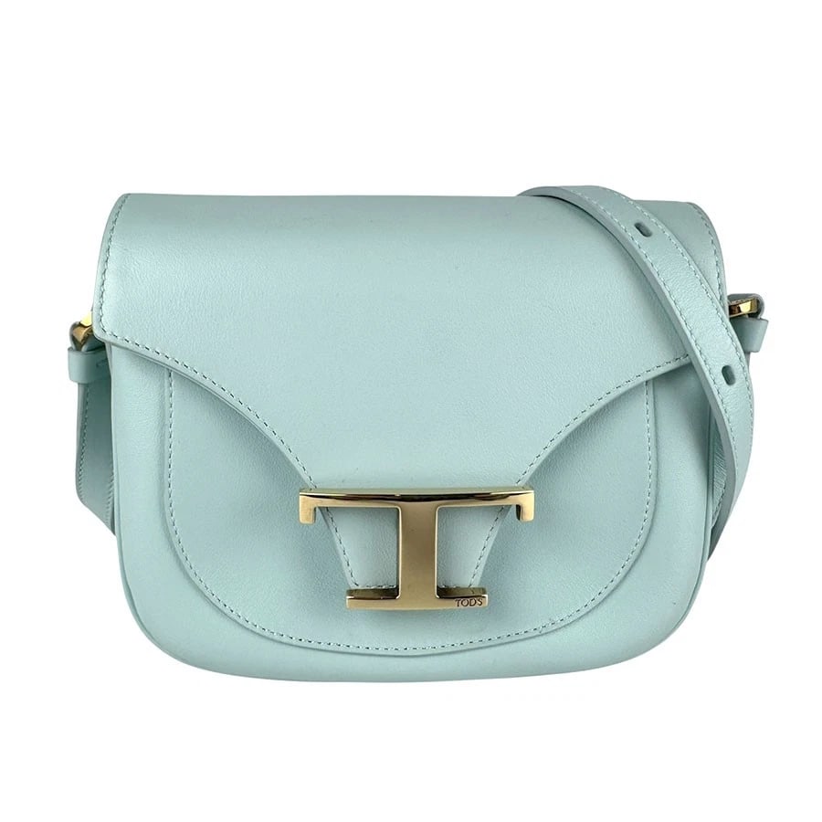 TOD’S T TIMELESS SHOULDER BAG LIGHT BLUE LEATHER: TOD’S T Timeless Shoulder Bag Light Blue Leather Brand: TOD’S Type: Shoulder Bag Material: leather Color: Light Blue Size: W:7.1inx H:6.7inx D:3.1in Shoulder Length: 47.2in Accessories: None