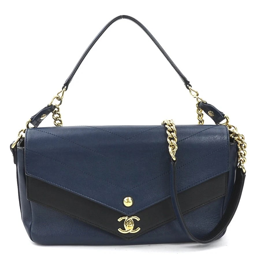 CHANEL V STITCH HANDBAG CHAIN SHOULDER BAG: CHANEL V Stitch Handbag Chain Shoulder Bag Brand: CHANEL Type: Handbag Material: leather Color: Navy / Black Size: W:9.6inx H:6.1inx D:2.6in Handle drop:5.1in Shoulder drop:22.0in Accessories: No