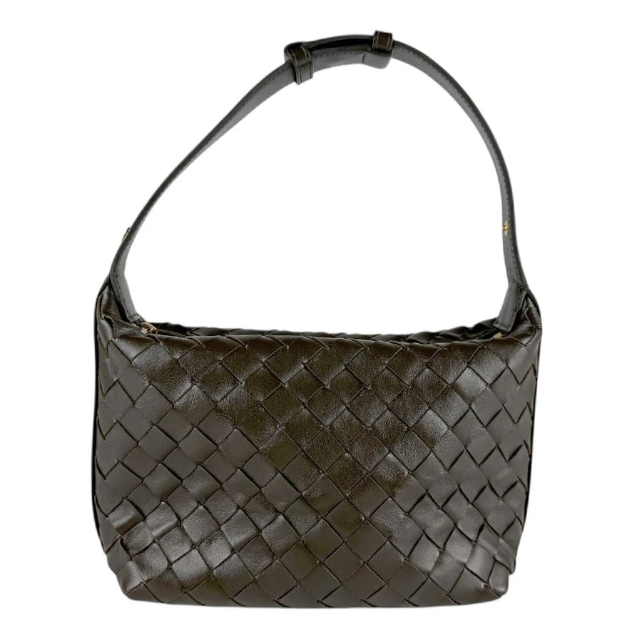 BOTTEGAVENETA INTRECCIATO HANDBAG KHAKI LEATHER: BOTTEGAVENETA Intrecciato Handbag Khaki Leather Brand: BOTTEGAVENETA Type: Handbag Material: leather Color: Khaki Size: W:7.9inx H:6.7inx D:3.9in Shoulder Length: 15.7in Accessories: None