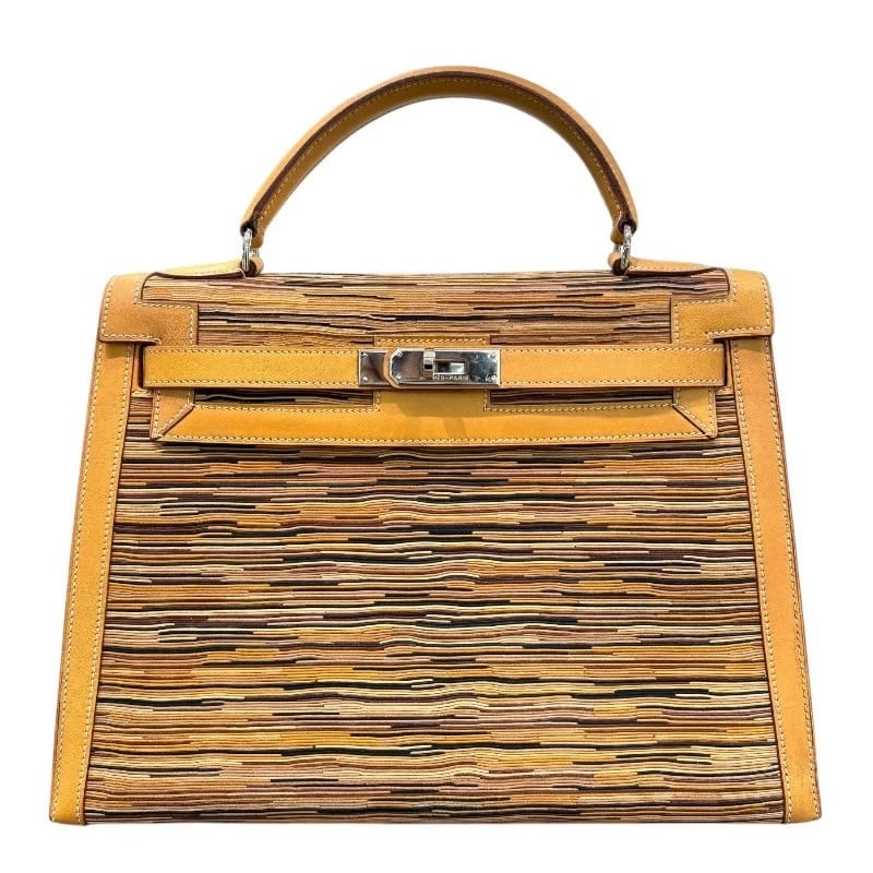 HERMES KELLY 32 SHOULDER BAG: HERMES Kelly 32 Shoulder Bag Brand: HERMES Type: Shoulder Bag Material: Vibrato Color: Barenia xSilverHardware Size: W12.8 x H8.9x D4.7inch Shoulder:35.4inch Accessories: None Accessories