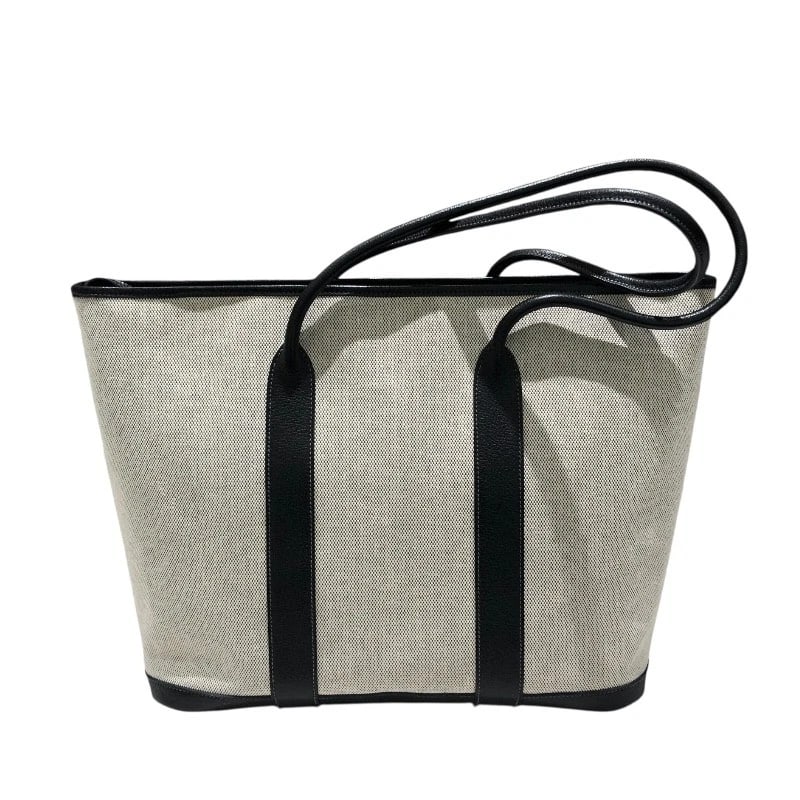 HERMES GARDEN ZIP MM TOTE BAG: HERMES Garden Zip MM Tote Bag Brand: HERMES Type: Tote Bag Material: Towar Color: Black SilverHardware Size: W14.2 x H12.2x D5.5inch Accessories: None Accessories Notice: When purchasing p