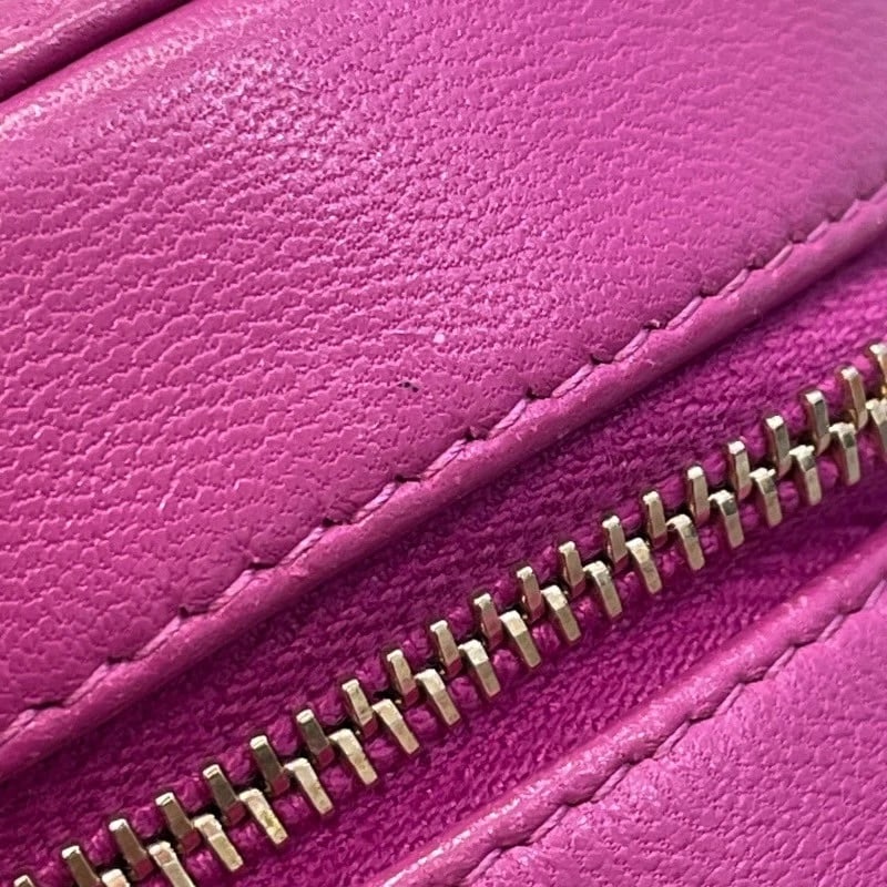 CHANEL CHAINSHOULDER BAG - 10