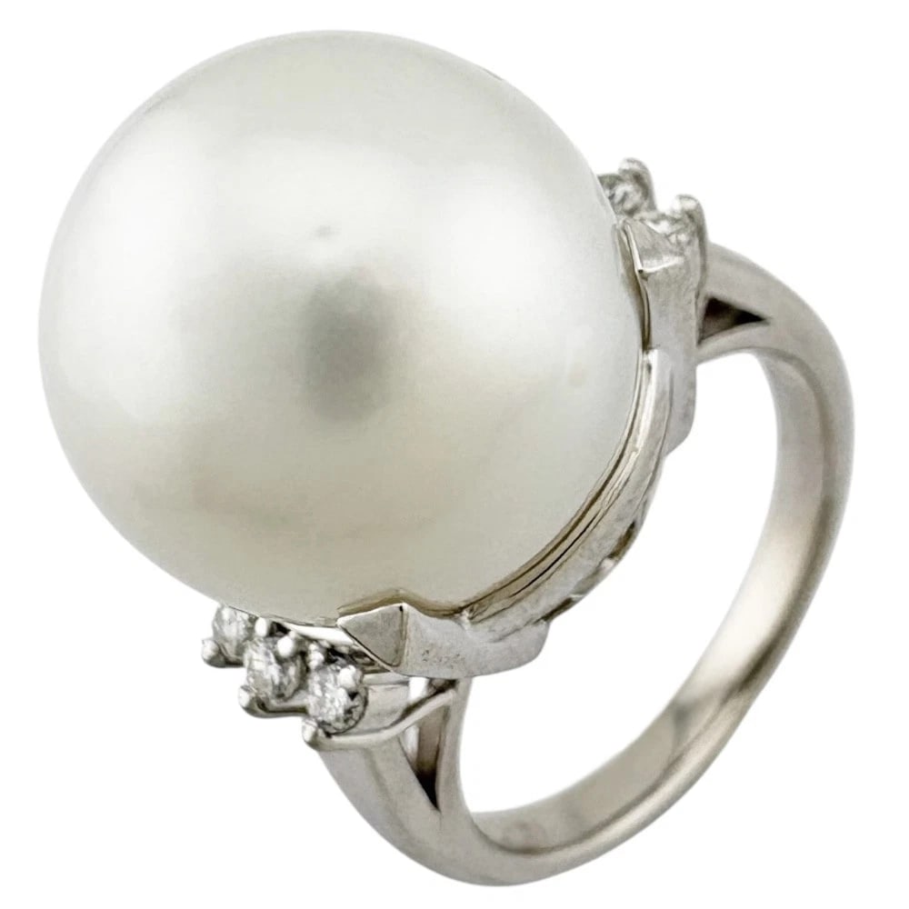 TASAKI RING PT900PLATINUM PEARL DIAMOND: TASAKI Ring Pt900Platinum Pearl diamond Brand: TASAKI Type: Ring Material: Pt900Platinum Main Stone/Creation Pearl Color: Silver Size: US 6 3/8 Accessories: None Accessories Notice: When p