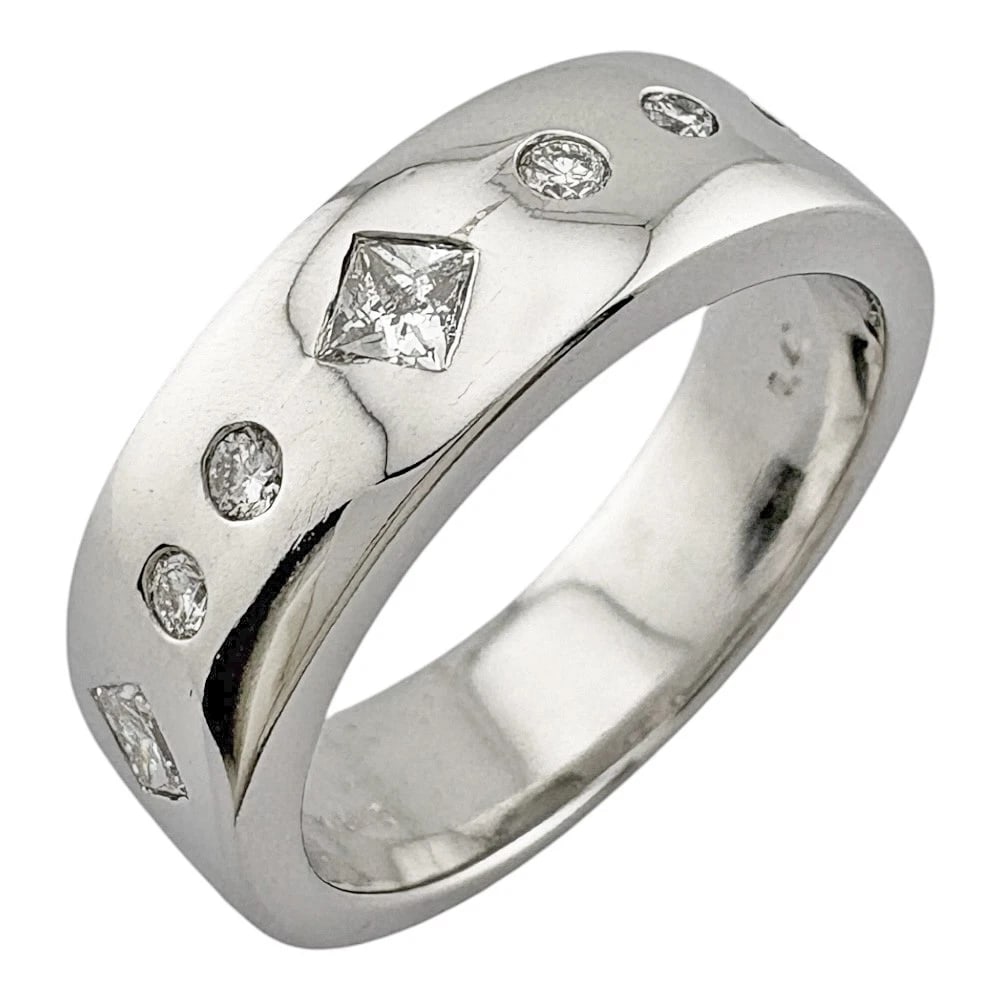 RING K18 WHITE GOLD DIAMOND (1 of 5)