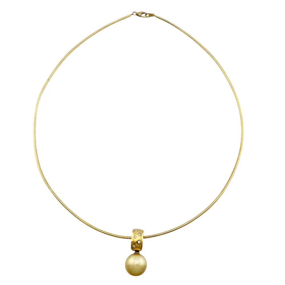 NECKLACE K18 YELLOW GOLD PEARL DIAMOND (1 of 4)