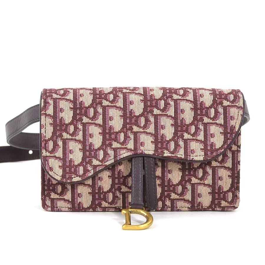 CHRISTIAN DIOR TROTTER WAIST BAG BELT BAG BORDEAUX CANVAS: Christian Dior Trotter Waist Bag Belt Bag Bordeaux Canvas Brand: Christian Dior Type: Waist bag Material: canvas Color: Bordeaux Size: W:6.7inx H:3.9inx D:1.2in Shoulder Length: 23.6in Accessorie