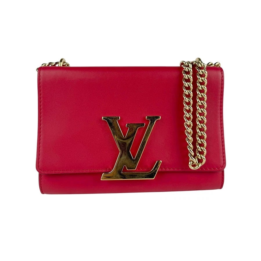 LOUIS VUITTON POCHETTE LOUISE MM SHOULDER BAG: LOUIS VUITTON Pochette Louise MM Shoulder Bag Brand: LOUIS VUITTON Type: Shoulder Bag Material: leather Color: Red Size: W:8.1inx H:5.5inx D:1.2in Shoulder Length: 51.2in Accessories: None