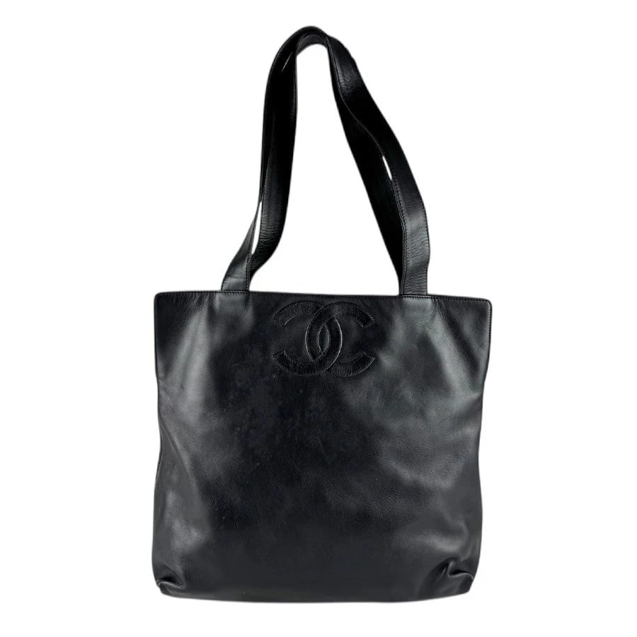 CHANEL CC LOGO SHOULDER BAG TOTE BAG: CHANEL CC Logo Shoulder Bag Tote Bag Brand: CHANEL Type: Shoulder Bag Material: Leather Color: Black Size: W:12.6inx H:11.8inx D:3.9in Shoulder Length: 24.4in Accessories: None Accessories
