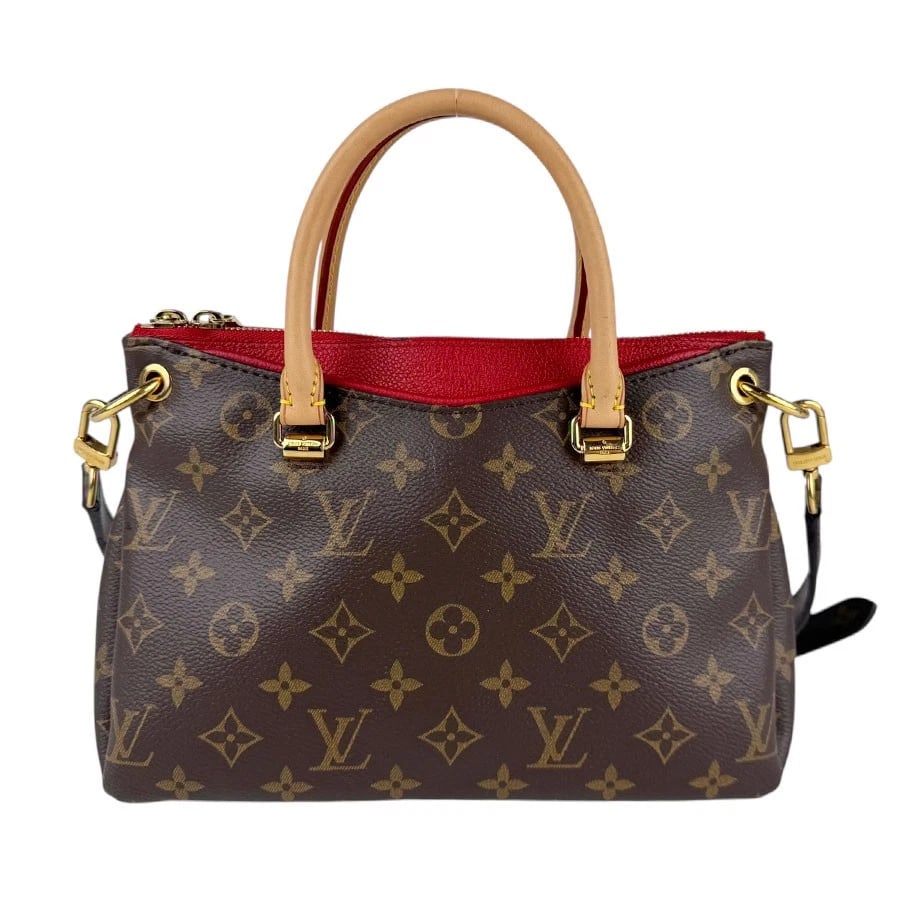 LOUIS VUITTON MONOGRAM PALLAS BB SHOULDER BAG HANDBAG: LOUIS VUITTON Monogram Pallas BB Shoulder Bag Handbag Brand: LOUIS VUITTON Type: Shoulder Bag Material: Monogram canvas Color: Rose Rich Size: W:10.2inx H:7.5inx D:3.1in Handle Length:12.6in Handl