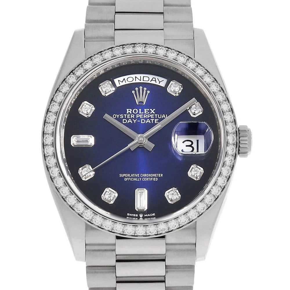 ROLEX DAY DATE 36 BEZEL DIAMOND 8P WATCH: ROLEX Day Date 36 Bezel Diamond 8P Watch Brand: ROLEX Type: Wrist watch Material: Band Material White Gold, Case Material White Gold Color: Dial Color Blue Size: Band Size 17.5cm (6.9inch), Case S