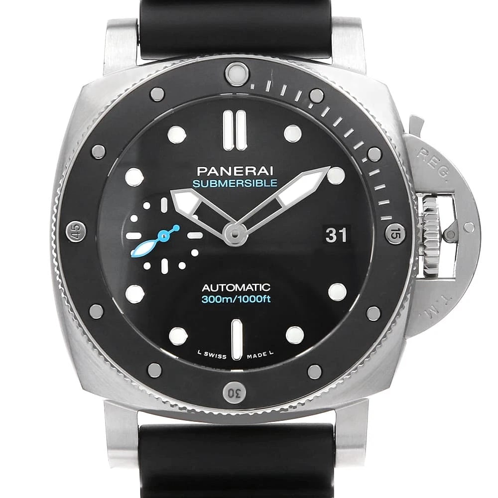 PANERAI SUBMERSIBLE WATCH: PANERAI Submersible Watch Brand: PANERAI Type: Wrist watch Material: Band Material rubber, Case Material Stainless Steel Color: Dial Color Black Size: Band Size NONE, Case Size Case:W42mm 