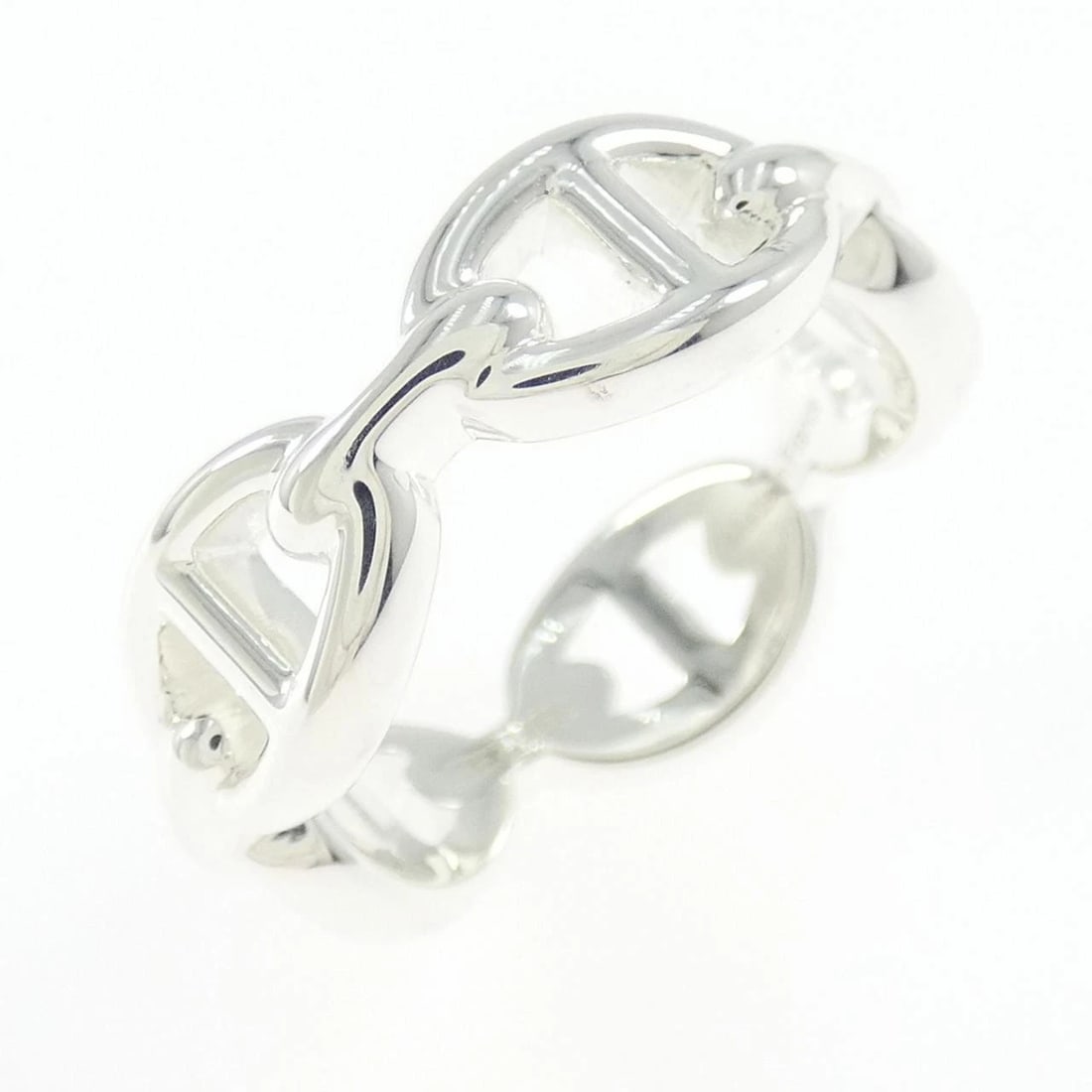 HERMES CHAINE D'ANCRE ENCHENE RING: HERMES Chaine d'Ancre Enchene Ring Brand: HERMES Type: Ring Material: 925 Silver Color: Silver Size: 6.5-7 (US size) Accessories: None Accessories Notice: When purchasing pre-owned goods,