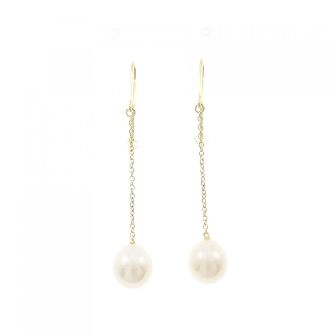 TIFFANY PEARL BY THE YARD CHAIN EARRINGS: Tiffany Pearl By the Yard Chain Earrings Brand: Tiffany Type: Earrings Material: 750 Yellow Gold Main Stone Freshwater Pearl Color: Yellow Gold Size: ActualSize HxW: 36.2mmx8.0mm Accessories: