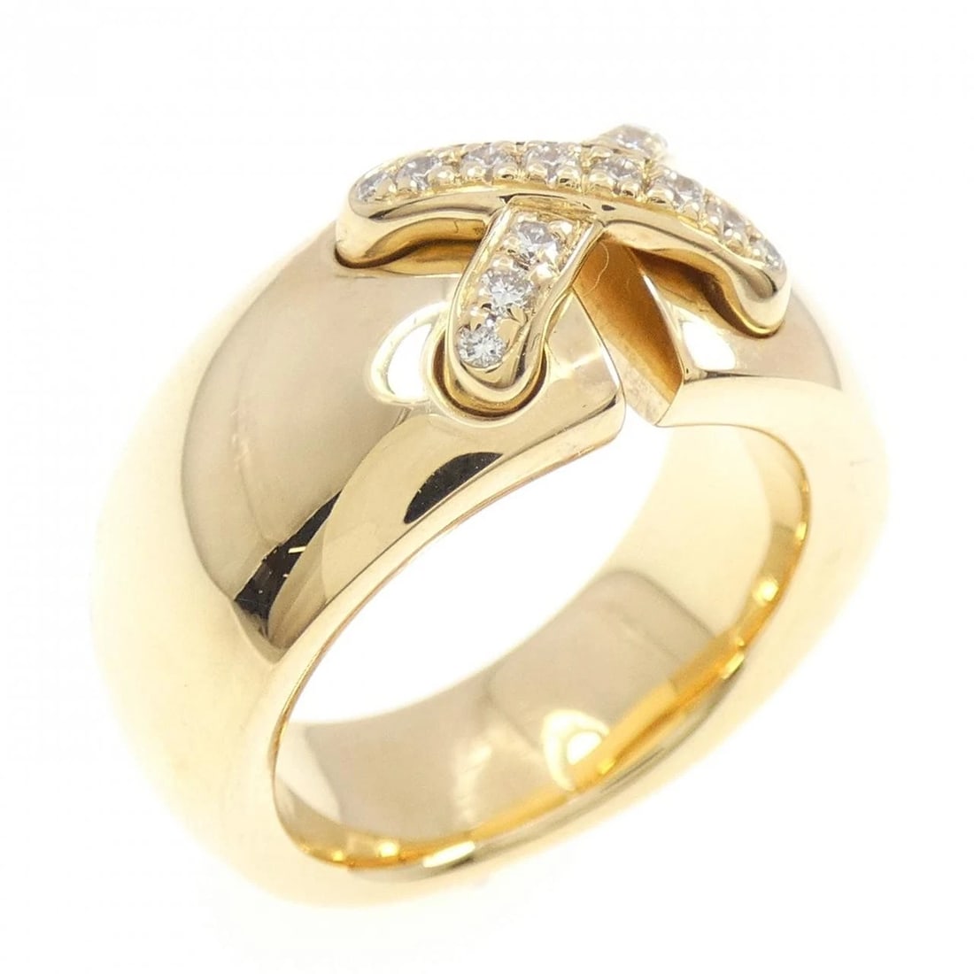 CHAUMET LIENS MEDIUM RING: CHAUMET Liens Medium Ring Brand: CHAUMET Type: Ring Material: 750 Yellow Gold Main Stone Natural Color: Yellow Gold Size: 5 (US size) Accessories: None Accessories Notice: When purchasing