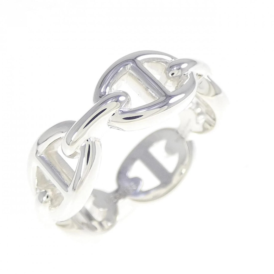 HERMES CHAINE D'ANCRE ENCHENE RING: HERMES Chaine d'Ancre Enchene Ring Brand: HERMES Type: Ring Material: 925 Silver Color: Silver Size: 6.5-7 (US size) Accessories: None Accessories Notice: When purchasing pre-owned goods,