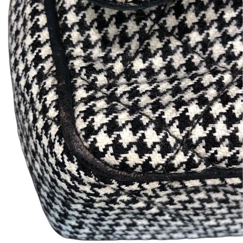 CHANEL HOUNDSTOOTH CHAINSHOULDER BAG - 9