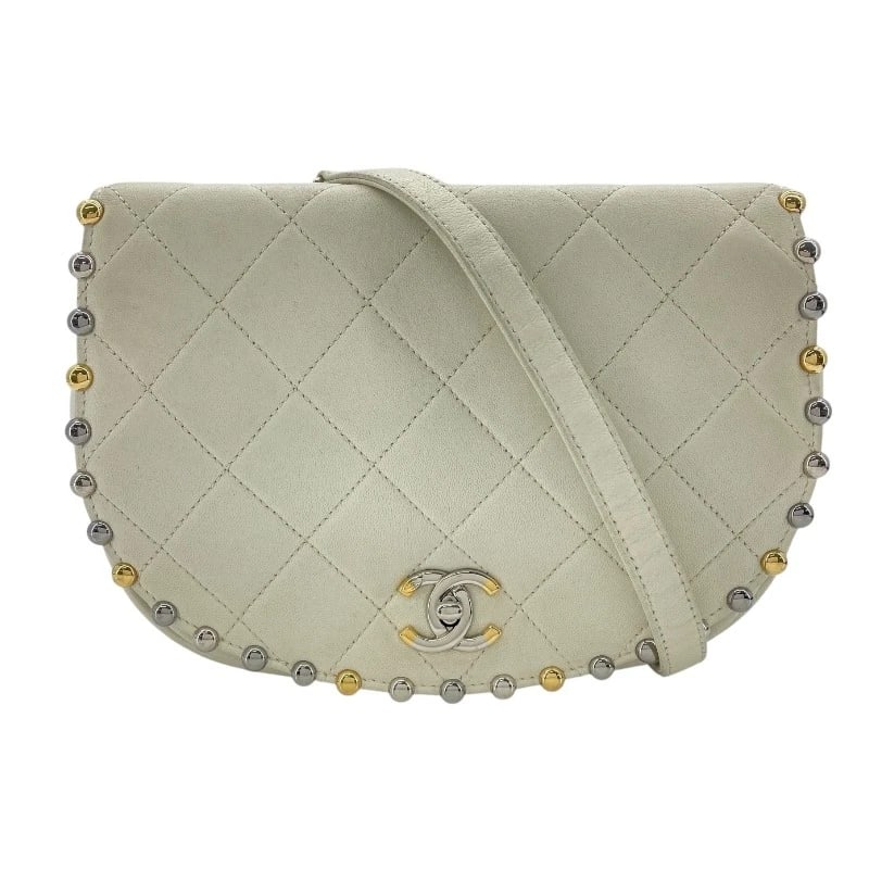 CHANEL CHAINSHOULDER BAG: CHANEL ChainShoulder Bag Brand: CHANEL Type: Shoulder Bag Material: Calfskin Color: White GDxSVHardware Size: W9.4 x H7.1x D3.1inch Accessories: None Accessories Notice: When purchasing
