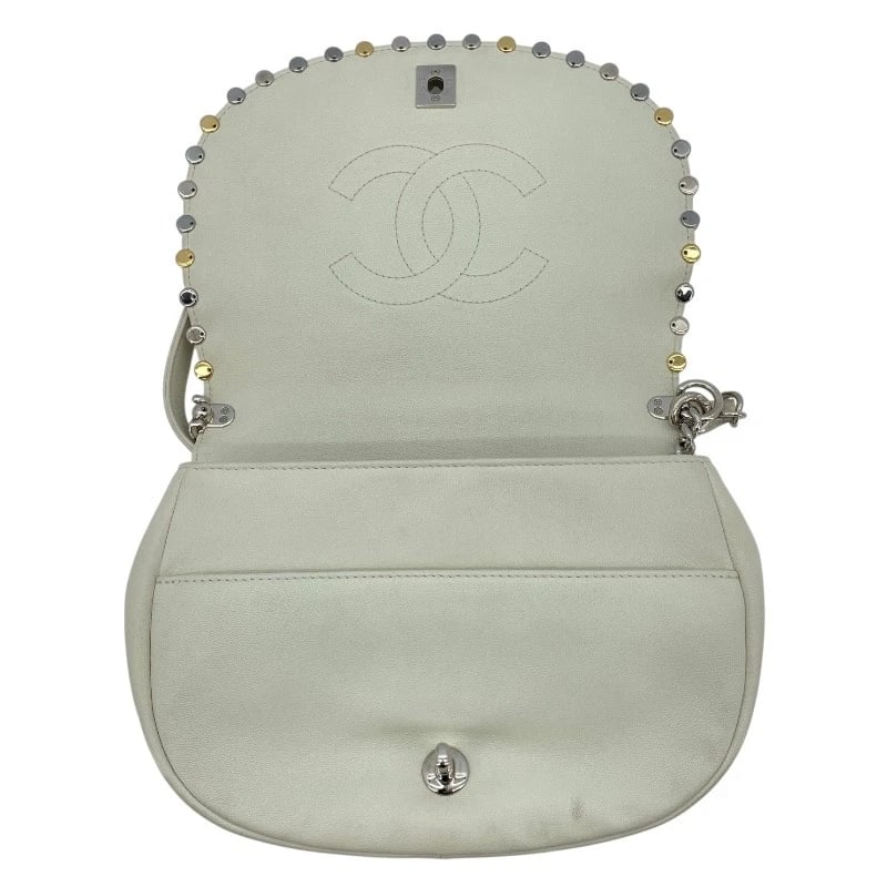 CHANEL CHAINSHOULDER BAG - 7