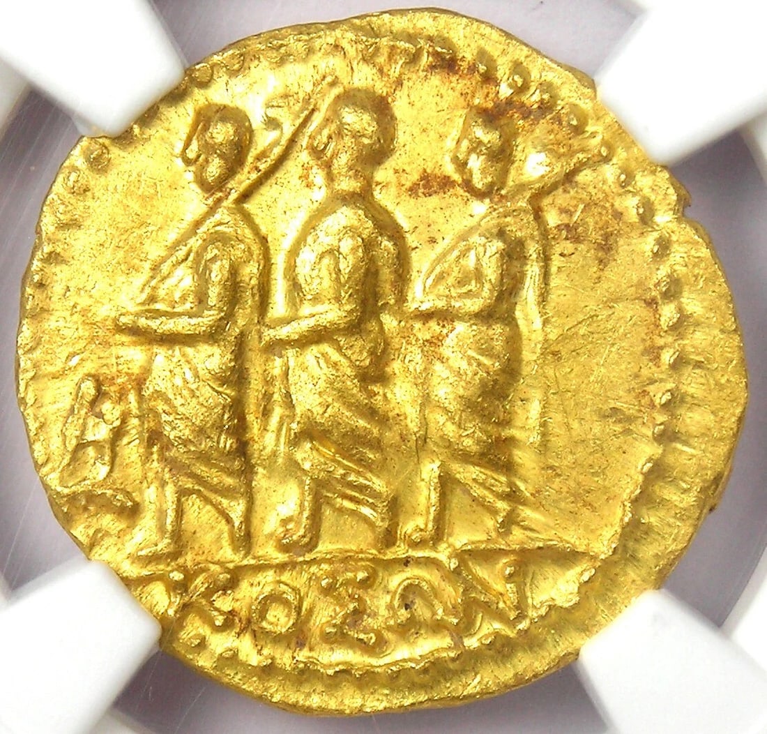 BRUTUS COSON GOLD AV STATER ROMAN COIN (1 of 2)