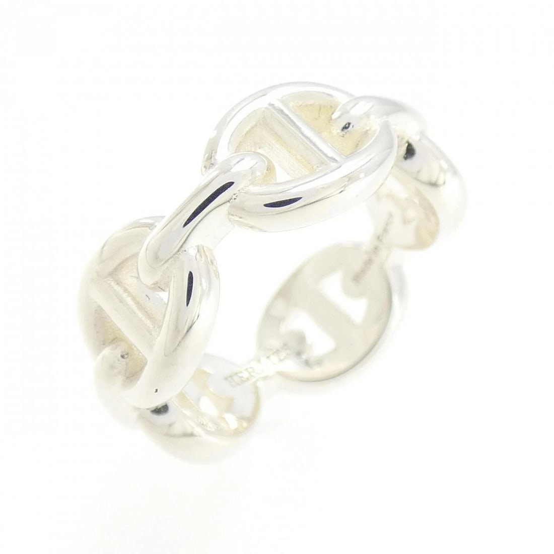HERMES CHAINE D'ANCRE ENCHENE RING: HERMES Chaine d'Ancre Enchene Ring Brand: HERMES Type: Ring Material: 925 Silver Color: Silver Size: 4.5 (US size) Accessories: None Accessories Notice: When purchasing pre-owned goods, pl