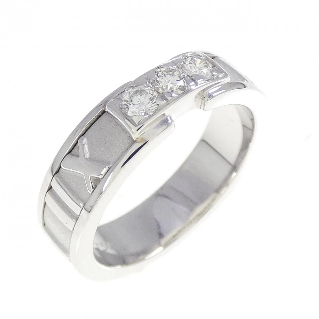 TIFFANY & CO. ATLAS RING: Tiffany & Co. Atlas Ring Brand: Tiffany Type: Ring Material: 750 White Gold Main Stone Natural Color: White Gold Size: 5.5 (US size) Accessories: None Accessories Notice: When purchasing