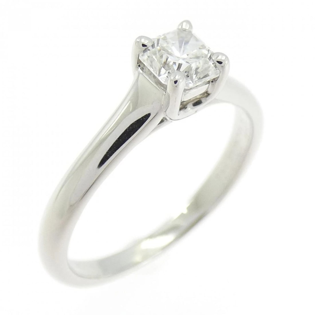 TIFFANY & CO. LUCIDA RING: Tiffany & Co. Lucida Ring Brand: Tiffany Type: Ring Material: Platinum 950 Main Stone Natural Color: Platinum Size: 4.5 (US size) Accessories: None Accessories Notice: When purchasing