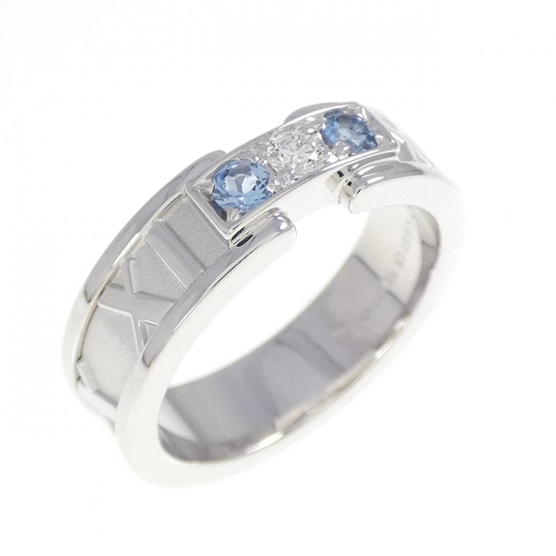 TIFFANY & CO. ATLAS RING: Tiffany & Co. Atlas Ring Brand: Tiffany Type: Ring Material: 750 White Gold Main Stone Aquamarine Color: White Gold Size: 5.5 (US size) Accessories: None Accessories Notice: When purchasin