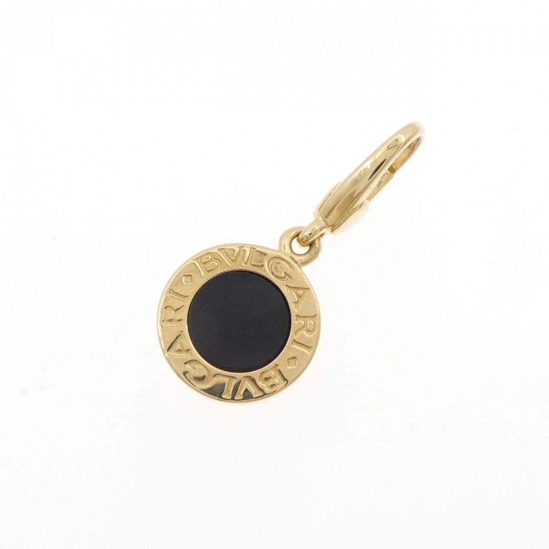 BVLGARI CHARM: Bvlgari Charm Brand: BVLGARI Type: Pendant Brooch Material: 750 Yellow Gold Main Stone Onyx Color: Yellow Gold Size: ActualSize HxW: 27.9mmx12.9mm Accessories: None Accessories Notice: When