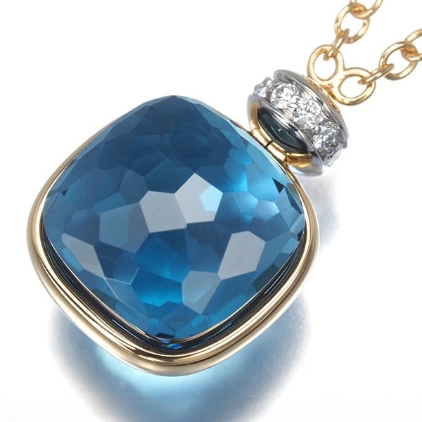 POMELLATO NECKLACE TOPAZ DIAMOND NUDO: Pomellato Necklace Topaz Diamond Nudo Brand: Pomellato Type: Necklace Material: 18K / 750 / White Gold 18K / 750 / Rose Gold Main Stone/Creation Natural Color: Rose,White Gold Size: Necklace lengt