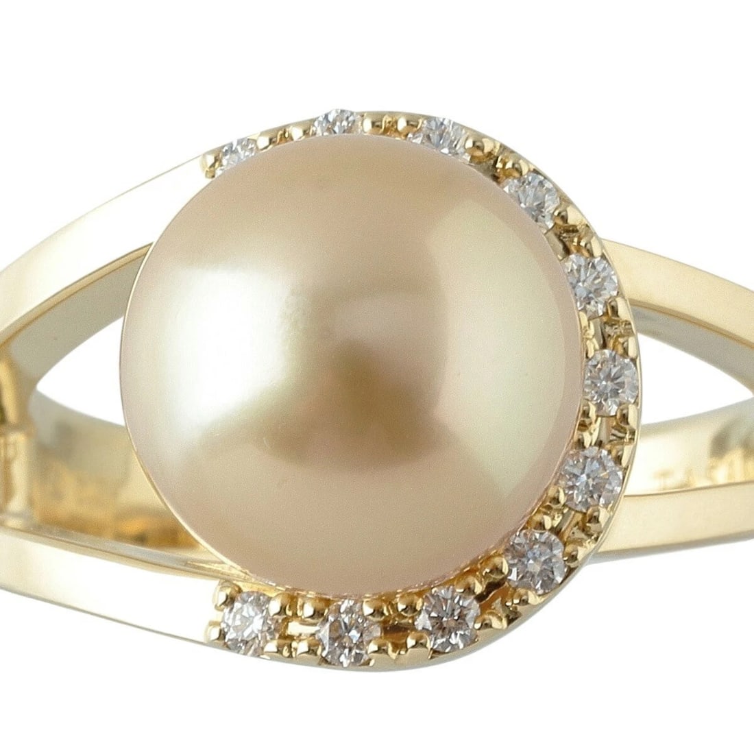 TASAKI GOLDEN SOUTH SEA PEARL DIAMOND HORSESHOE RING: TASAKI Golden South Sea Pearl Diamond Horseshoe Ring Brand: TASAKI Type: Ring Material: 18K Yellow Gold Main Stone/Creation Golden South Sea Pearl Color: Yellow Gold Size: 6 US Accessories: None