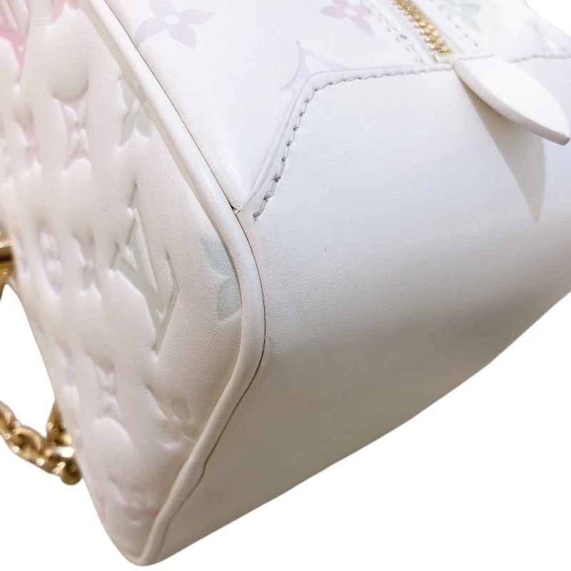 LOUIS VUITTON SQUARE BAG - 5