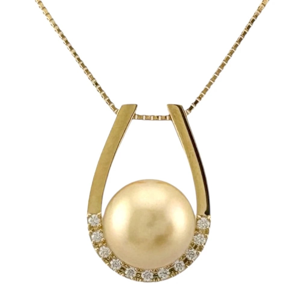 TASAKI NECKLACE K18 YELLOW GOLD PEARL DIAMOND: TASAKI Necklace K18 yellow gold Pearl diamond Brand: TASAKI Type: Necklace Material: K18 yellow gold Color: gold Size: Total Length:45cm Chain width:0.8mm Top:W14.5mm x H21.0mm Pearl diameter:10mm
