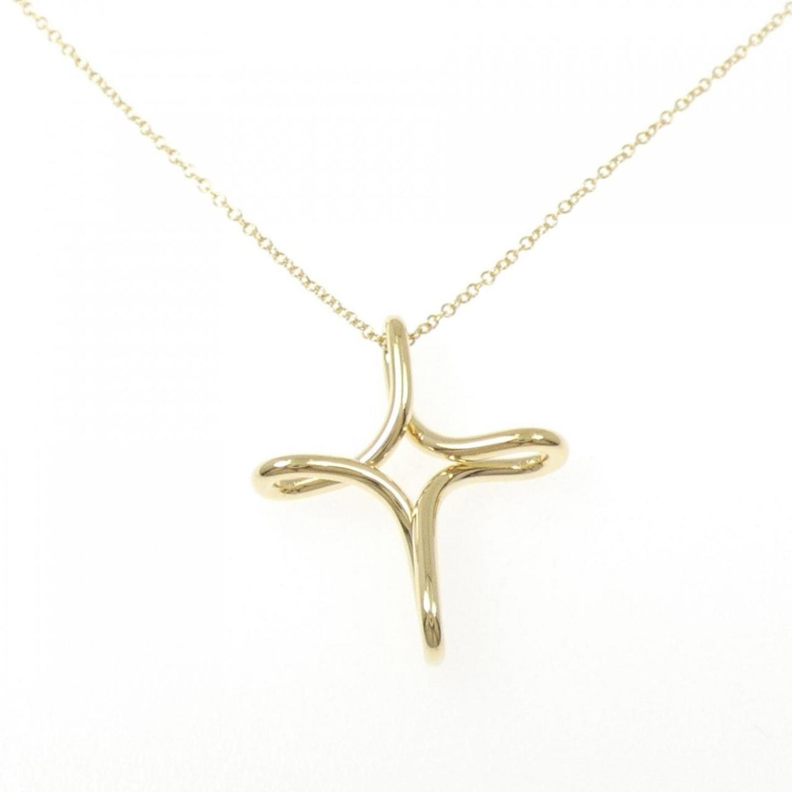 TIFFANY INFINITY CROSS NECKLACE: TIFFANY Infinity Cross Necklace Brand: Tiffany Type: Necklace Material: Yellow gold (18K) Color: Yellow gold Size: Neck Circumference 43 cm / 16.92'' Pendant Size 25.3mm x 21.4mm / 0.99'' x