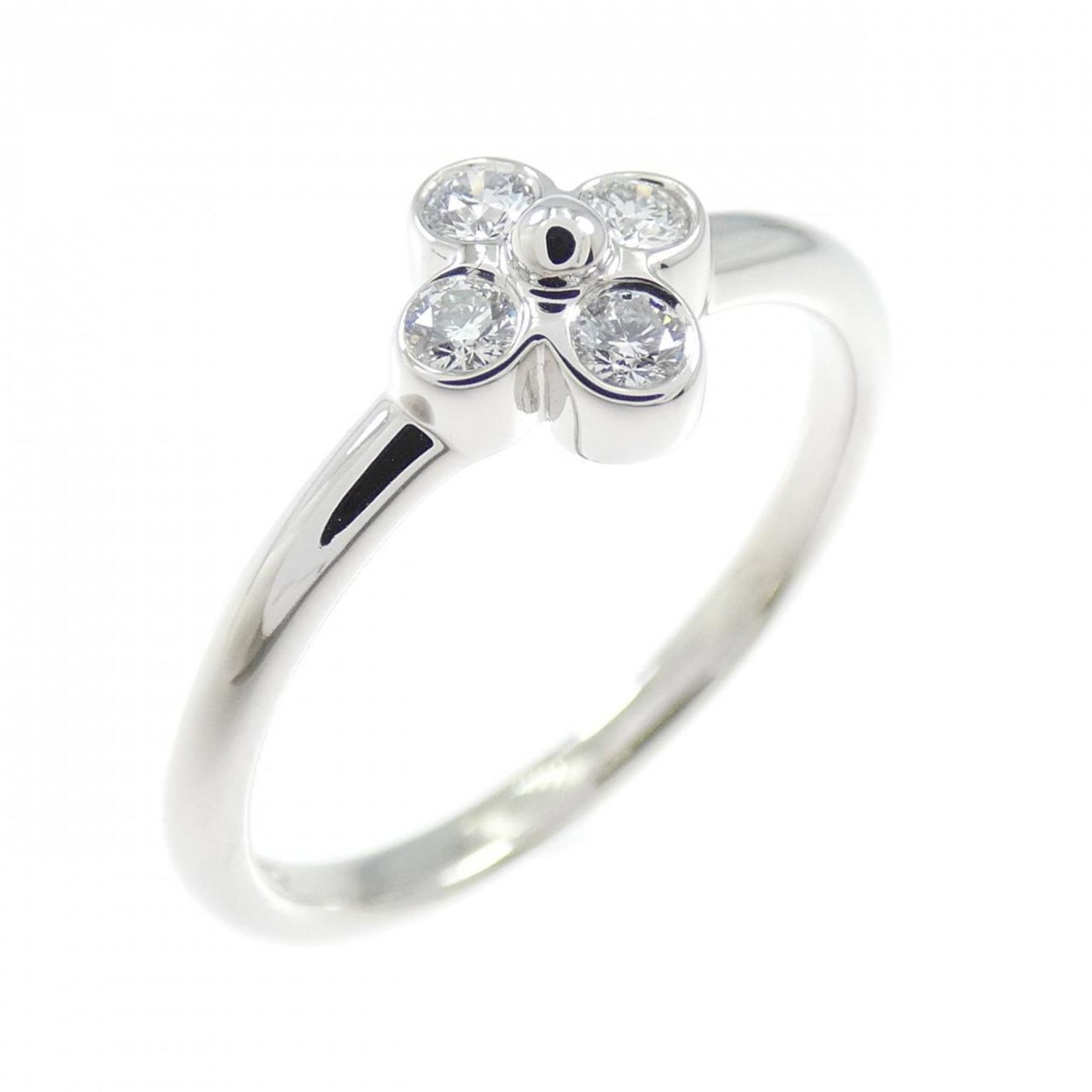 TIFFANY LACE RING: TIFFANY lace ring Brand: Tiffany Type: Band ring Material: Platinum 950 Color: Platinum Size: 5 US Accessories: None Accessories Notice: When purchasing pre-owned goods, please refer to th