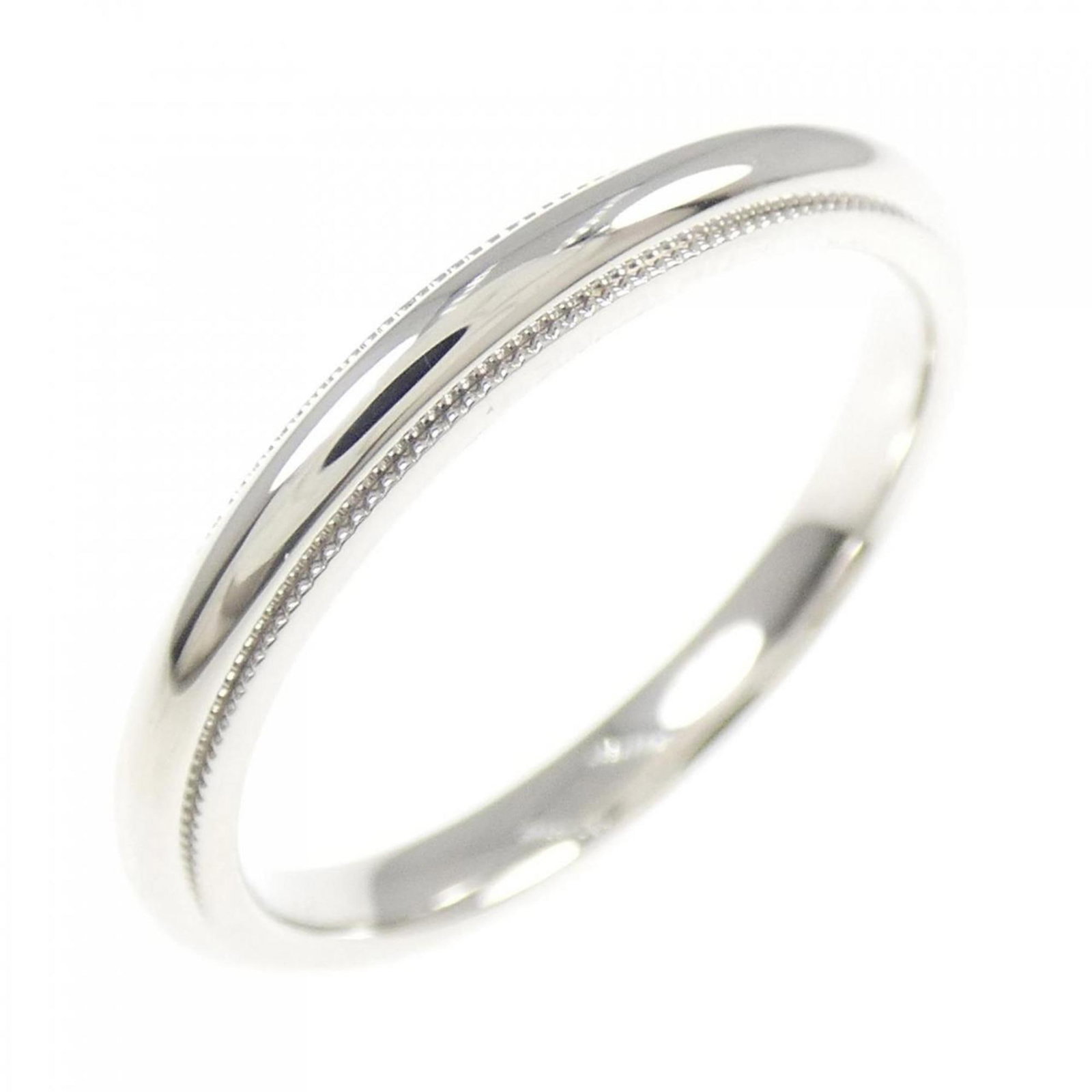 TIFFANY MILGRAIN RING: TIFFANY Milgrain Ring Brand: Tiffany Type: Band ring Material: Platinum 950 Color: Platinum Size: 9 US Accessories: None Accessories Notice: When purchasing pre-owned goods, please refer t
